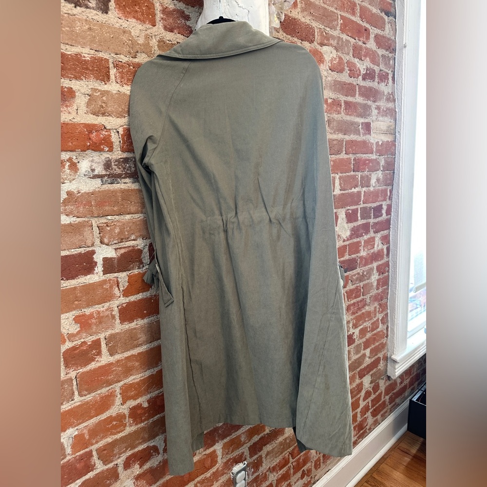 dee elle Olive Trench Coat - Picture 2 of 4